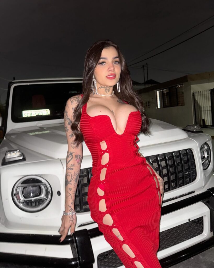 Karely Ruiz De sus Inicios Humildes a la Fama en Streaming y Redes Sociales 2