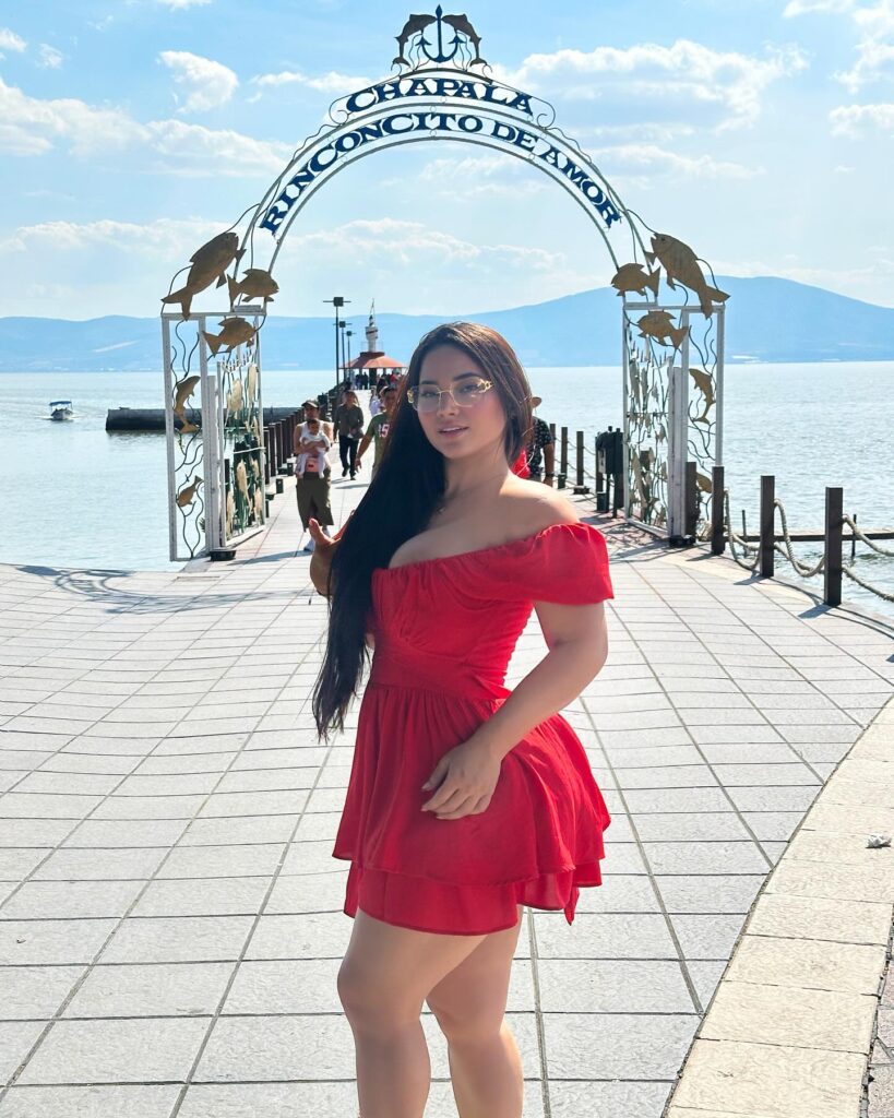 Todo sobre Ashley Carolina Influencer Mexicana de Instagram, TikTok y Plataforma de contenido exclusivo