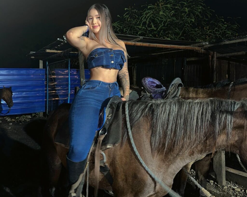 Valeria Castañeda La Joven Colombiana que Conquistó las Redes Sociales