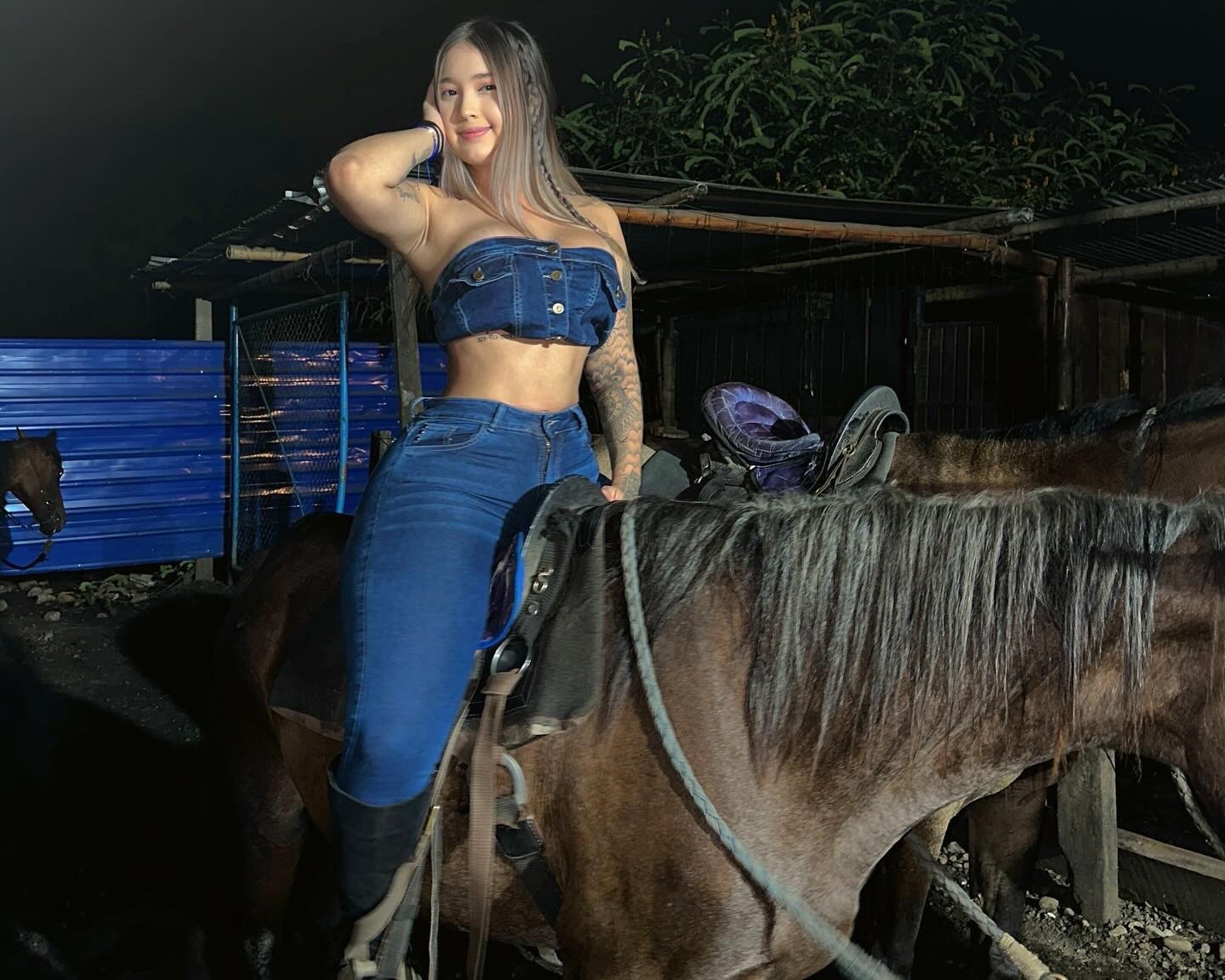 Valeria Castañeda: La Joven Colombiana que Conquistó las Redes